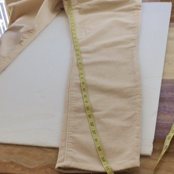 Gap Corduroy Jeans-size28 skinny color cream.         New #46 - Picture 4 of 7